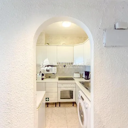 Apartament Skol *